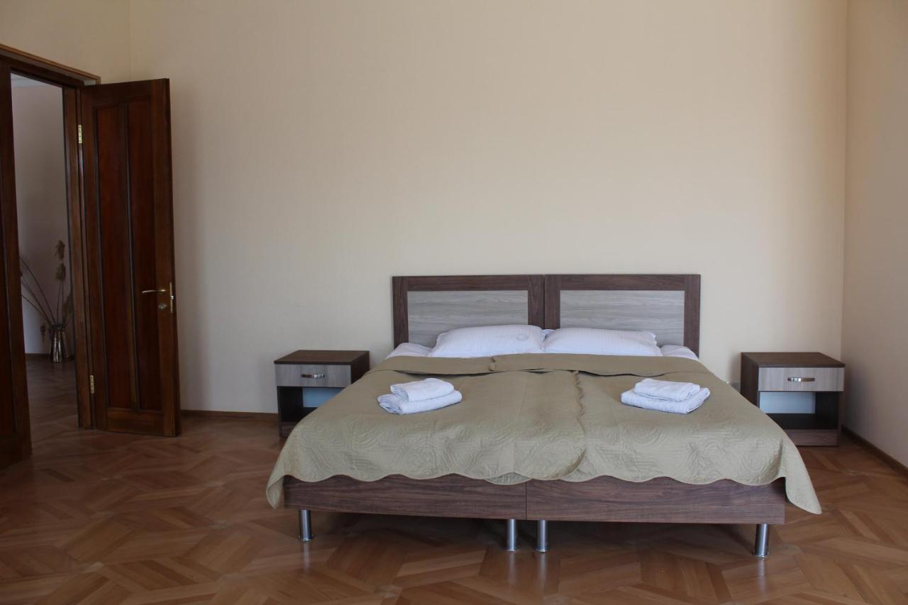 Hotel Big House Tbilisi Exterior foto