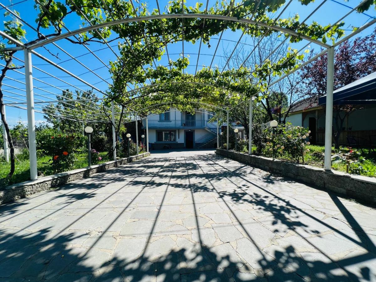 Hotel Big House Tbilisi Exterior foto